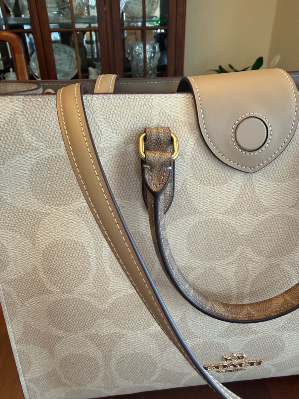 NWT Coach Maggie Tote Bag In Blocked Signature Canvas - Picture 7 of 9